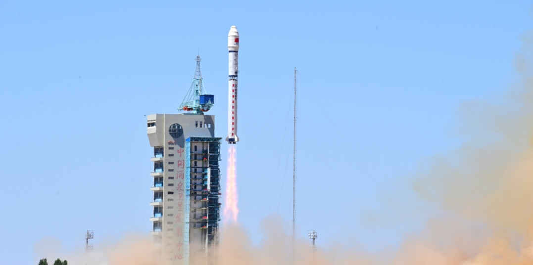 China pone en órbita 12 satélites para desarrollar su red de computación espacial
