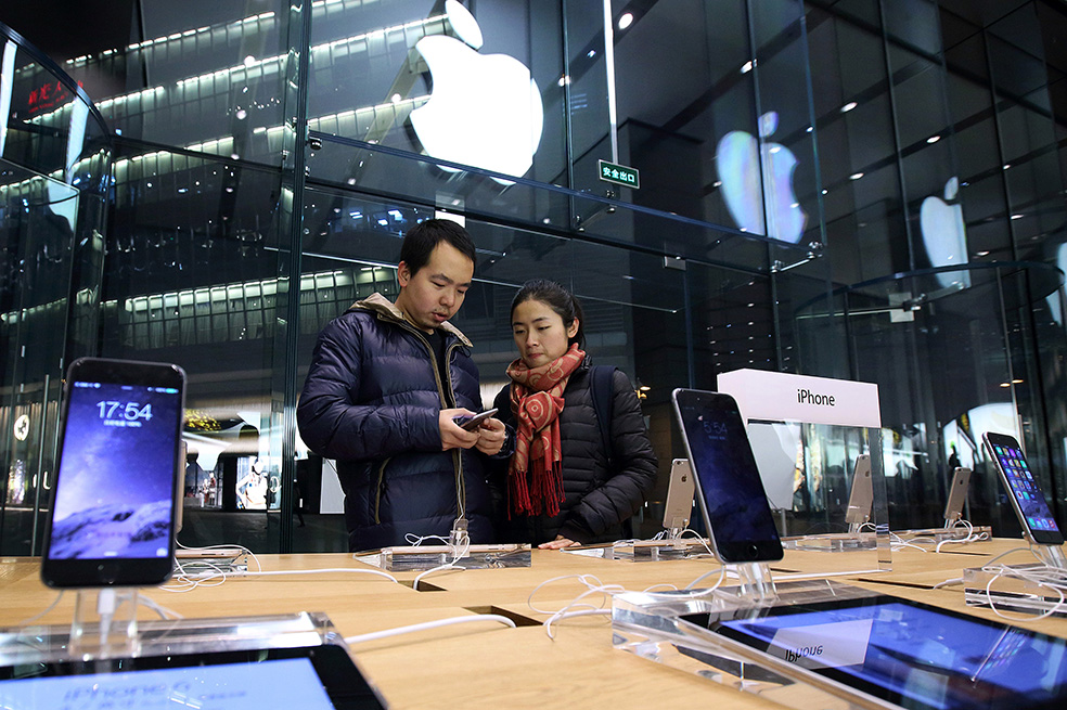 Proveer los chips para el iPhone ayudará a Samsung a transformar su negocio de semiconductores, que el año pasado perdió US$914 millones. /Bloomberg