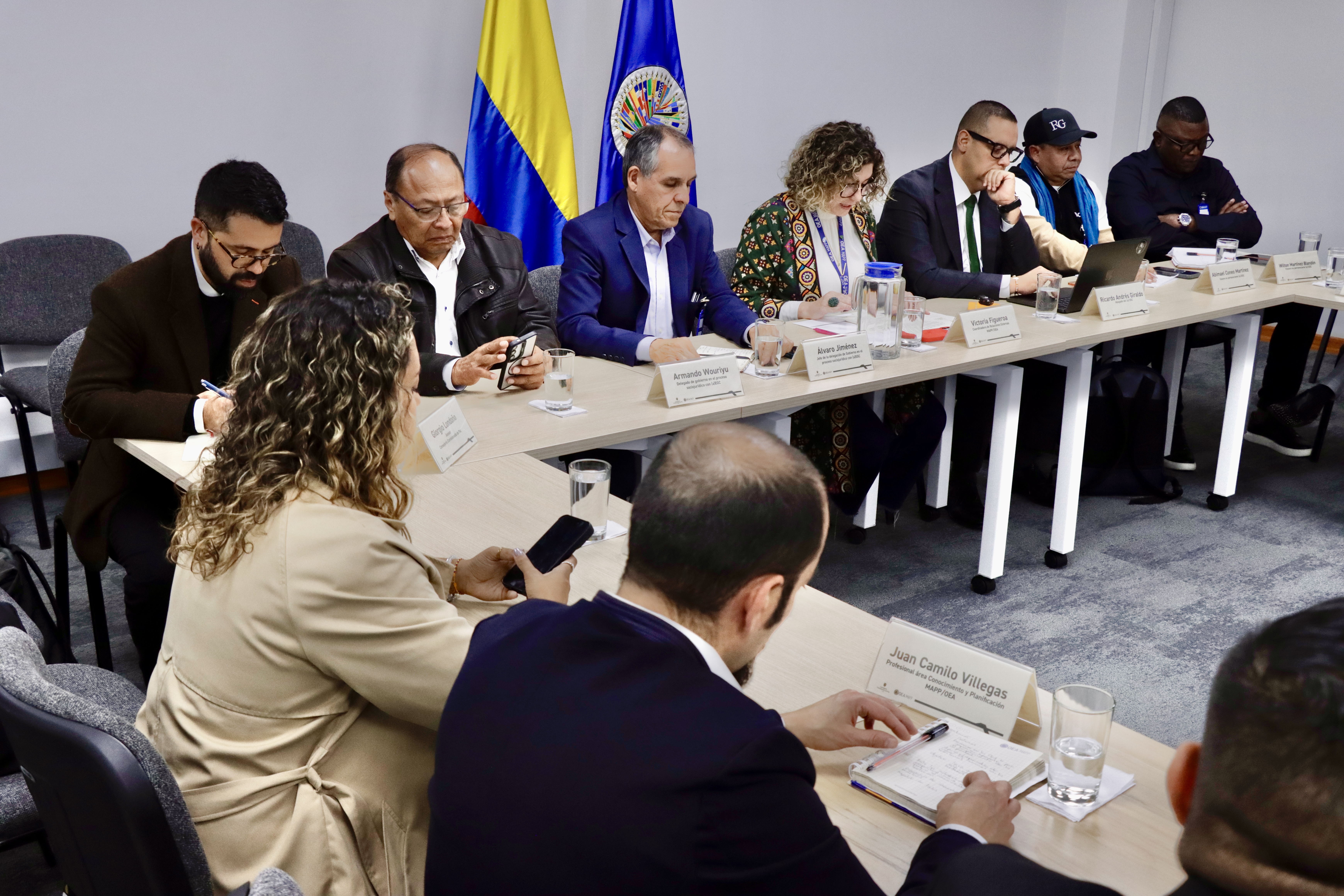 Así será el mecanismo de verificación de mesa de paz, que firmó Gobierno con Clan del Golfo