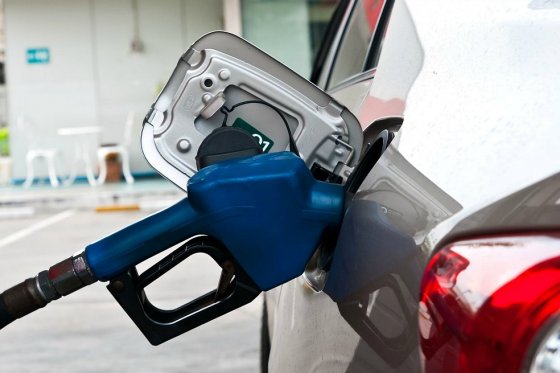 Senado busca eliminación de subsidios de gasolina a funcionarios
