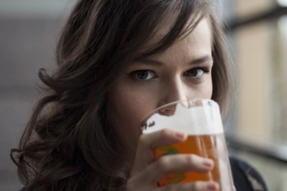 Ebriorexia, el nuevo trastorno alimenticio que reemplaza la comida por el alcohol