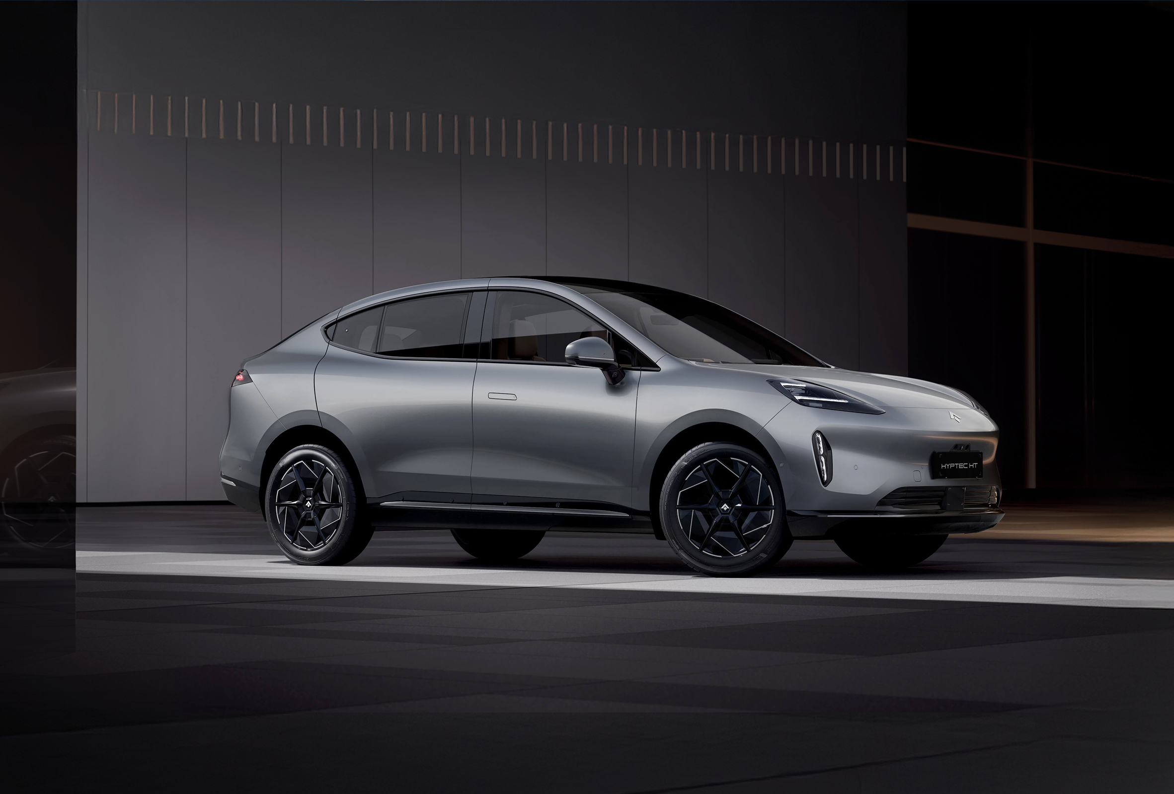 GAC presenta en Colombia su nueva camioneta eléctrica Hyptec HT