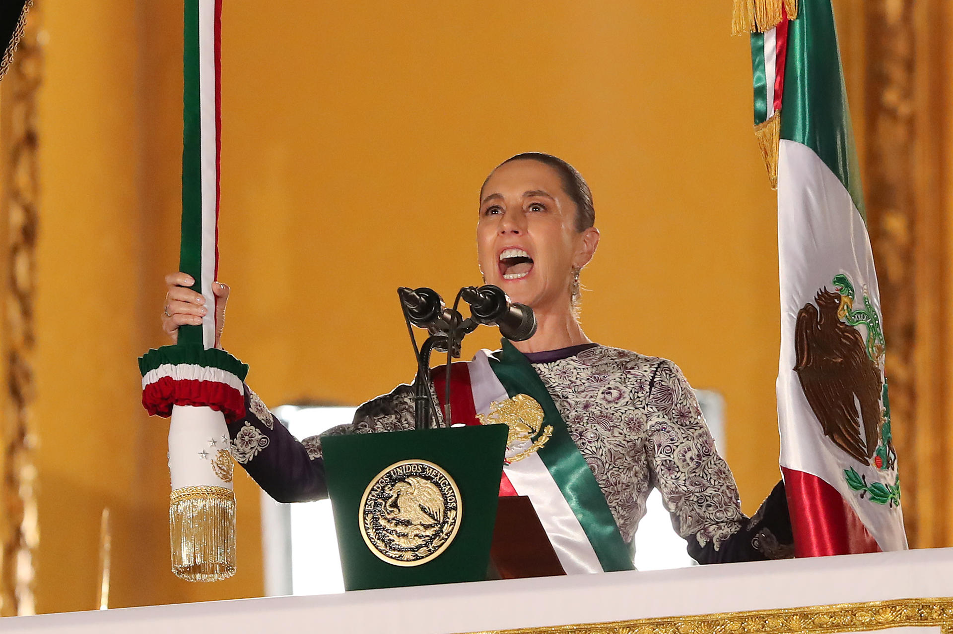 La primera vez que una mujer da “el grito” en México