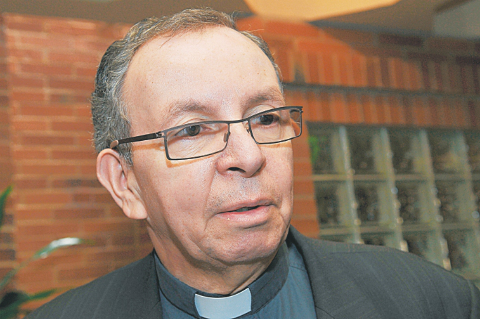 «Hay que bajarle al tono de las estigmatizaciones»: monseñor Héctor Fabio Henao