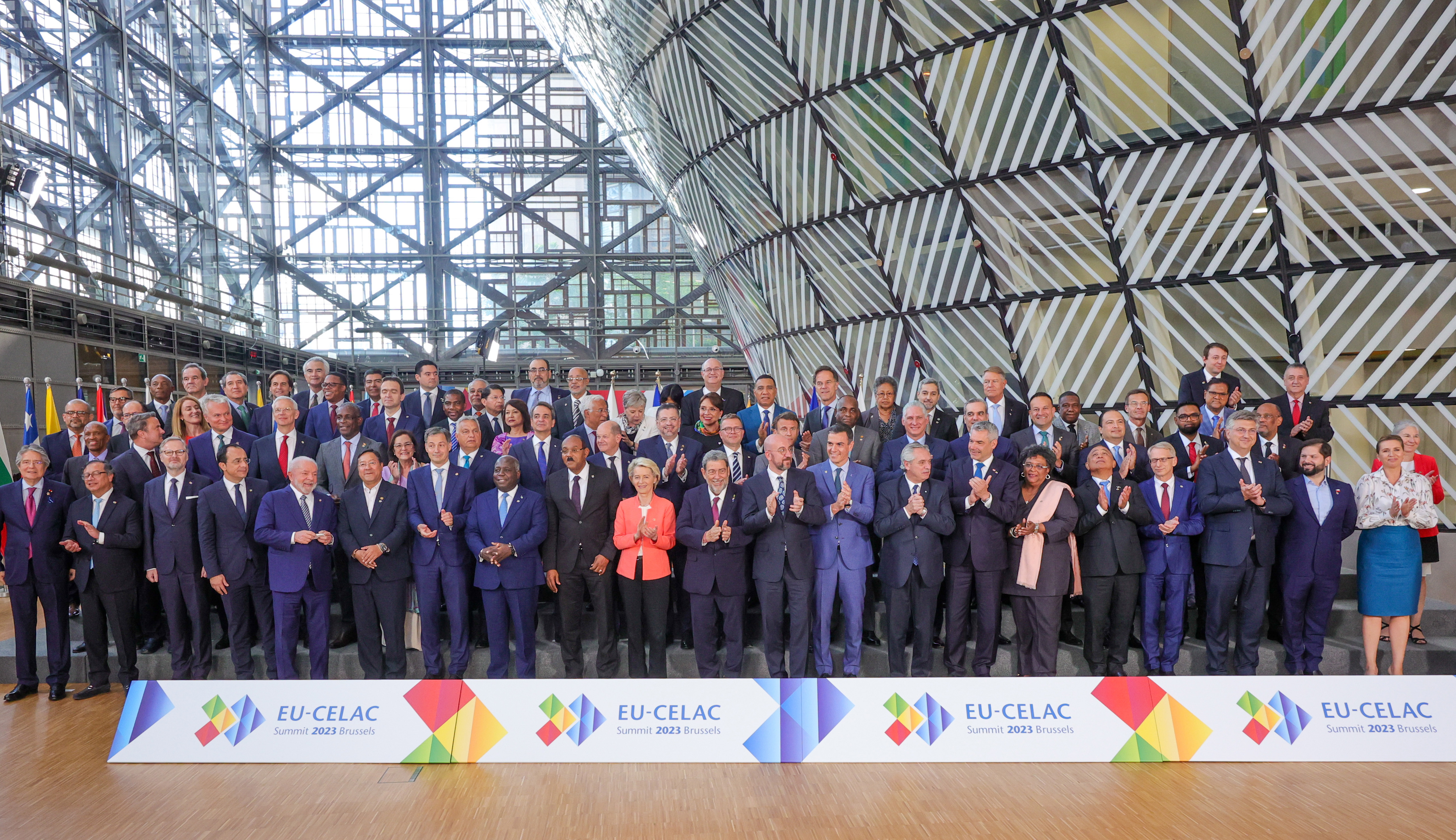 Latinoamérica, foco de disputa entre China y la Unión Europea, con Ucrania de fondo