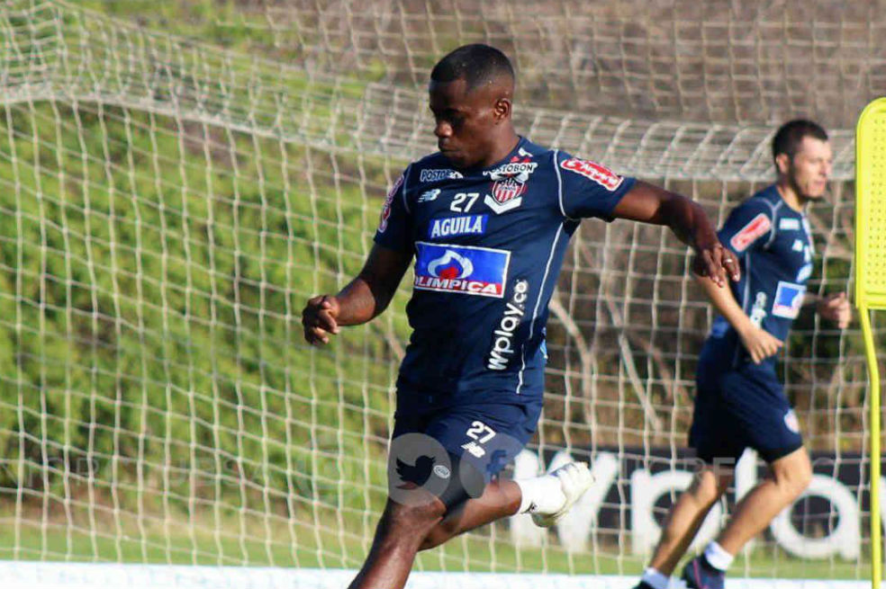 Carmelo Valencia no seguirá en Júnior