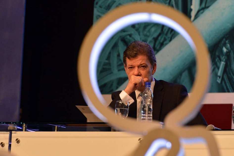 Santos se queja de mal servicio de la telefonía celular