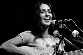 Joan Báez dice adiós en Madrid con un emotivo tributo a la canción protesta