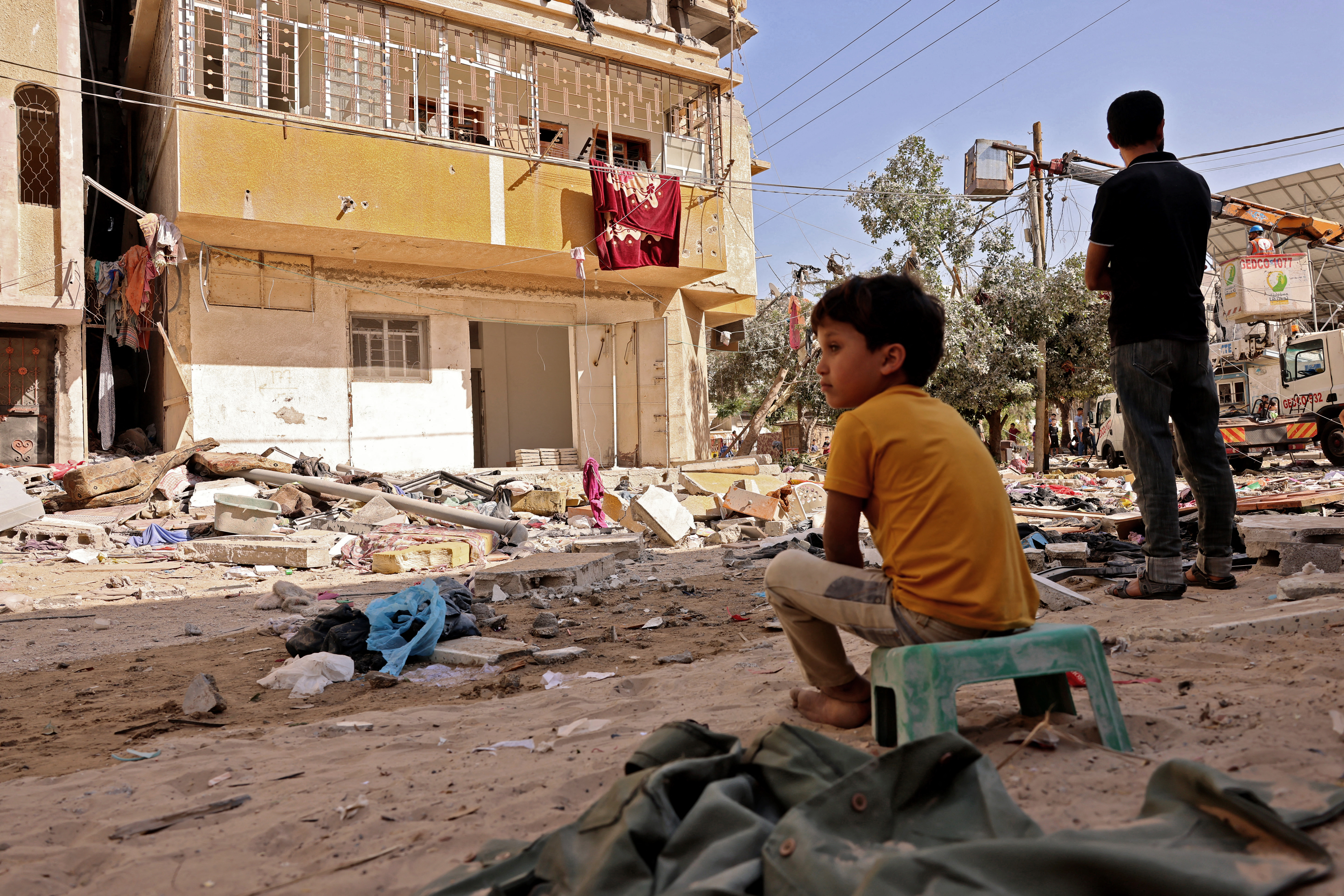 La crisis humanitaria se profundiza en Gaza; escuelas y hospitales al borde del colapso