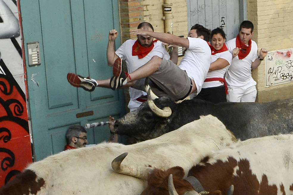 En Imágenes: con heridos arrancaron las populares fiestas de San Fermín