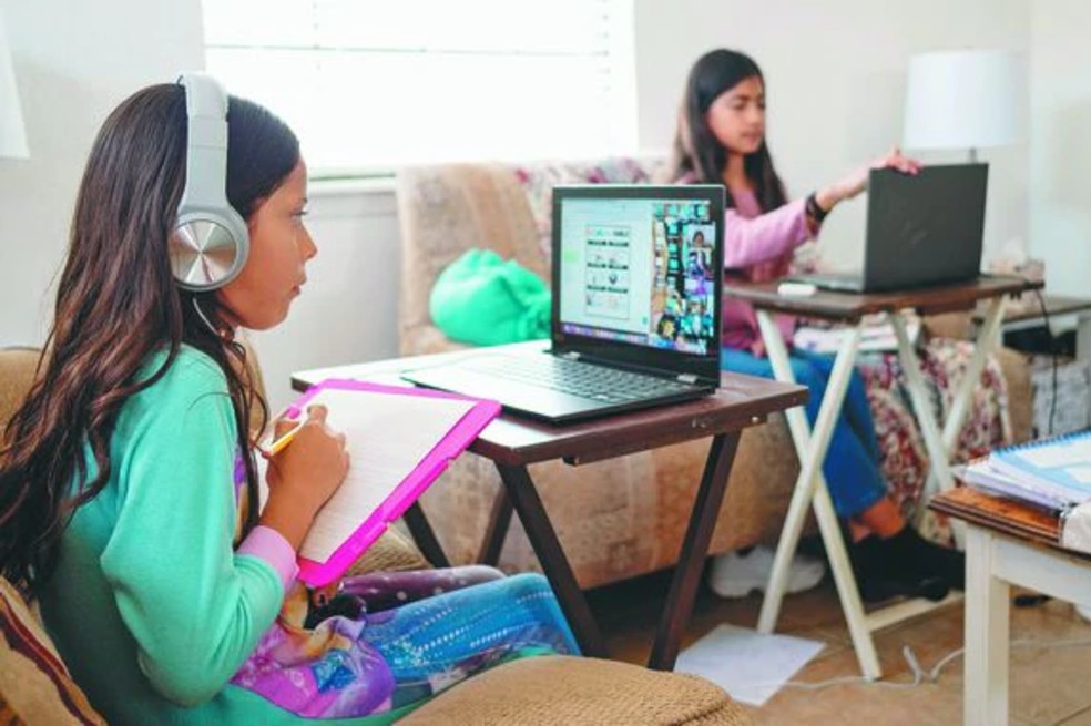 Arranca estrategia del Distrito para reducir la brecha digital en colegios oficiales