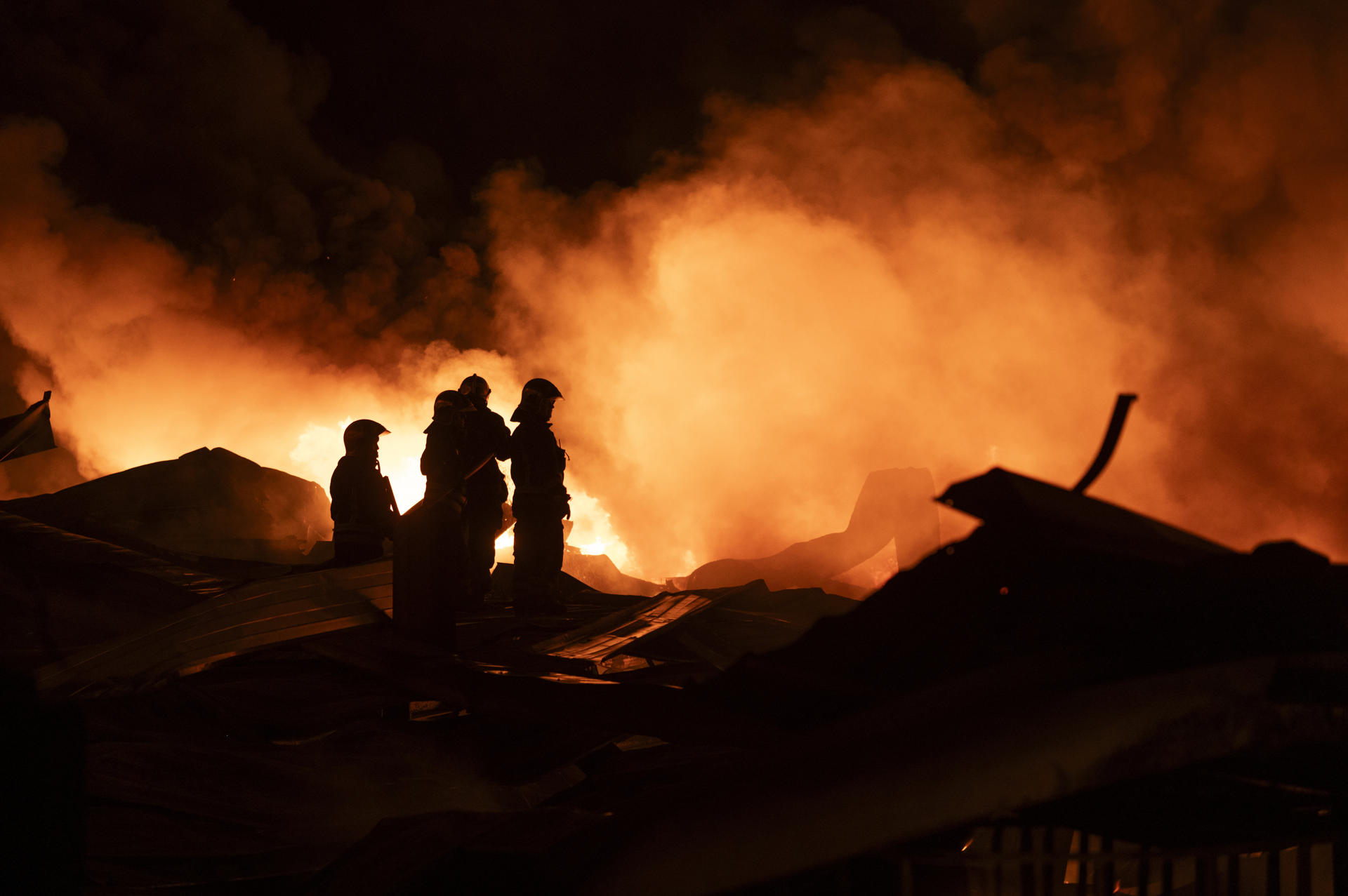 Más de 20 heridos por fuerte explosión cerca a Buenos Aires, Argentina