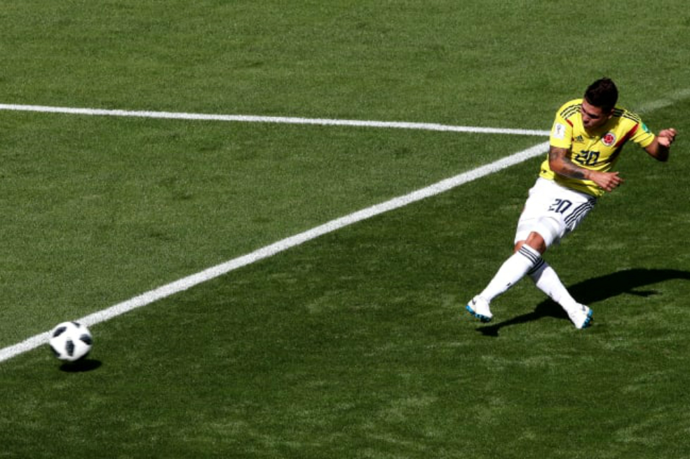 El gol que Juan Fernando Quintero le marcó a Japón está dentro de los nominados.  / FIFA.COM