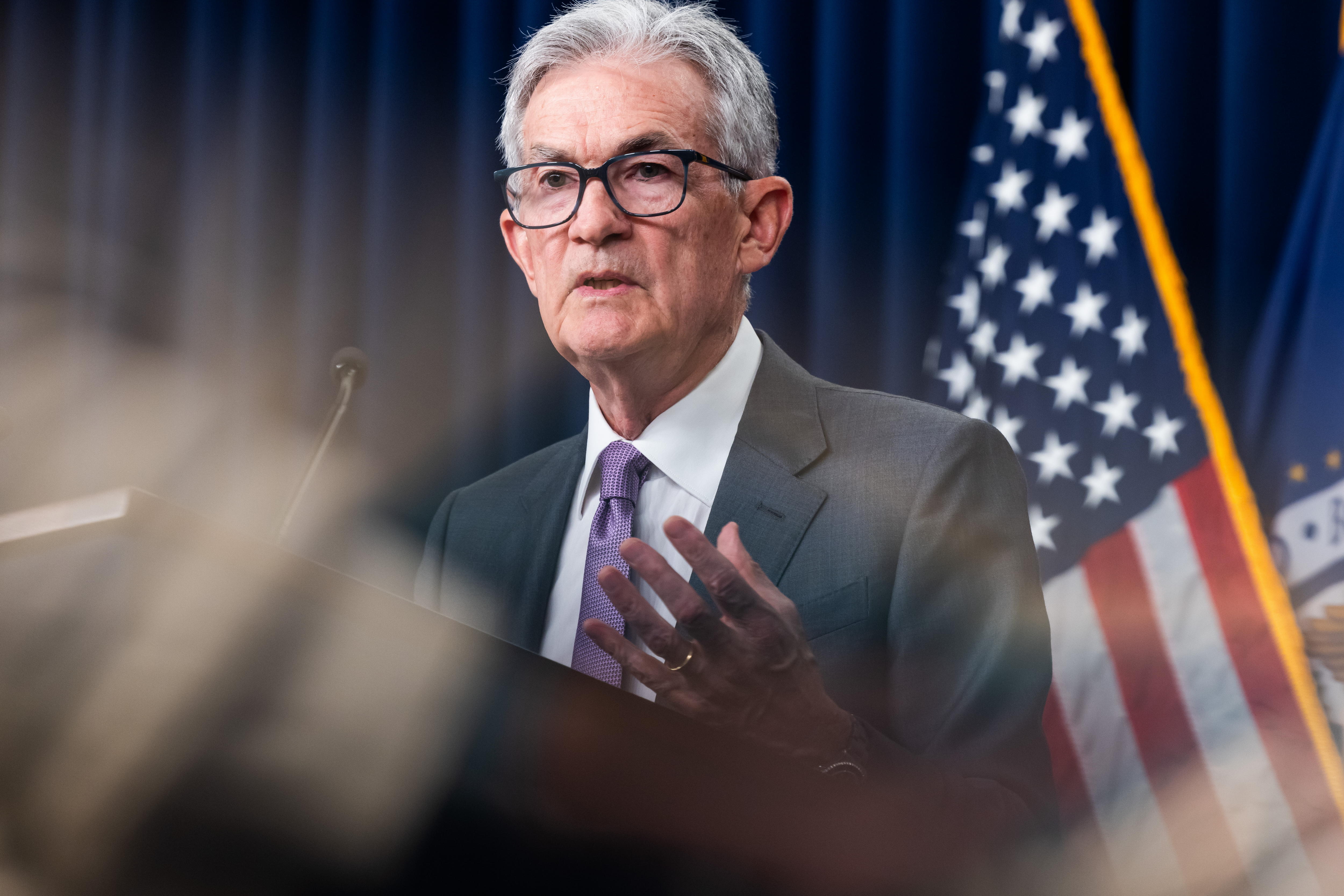 ¿Qué se espera de las tasas de la Fed, en medio de la montaña rusa de tipos?