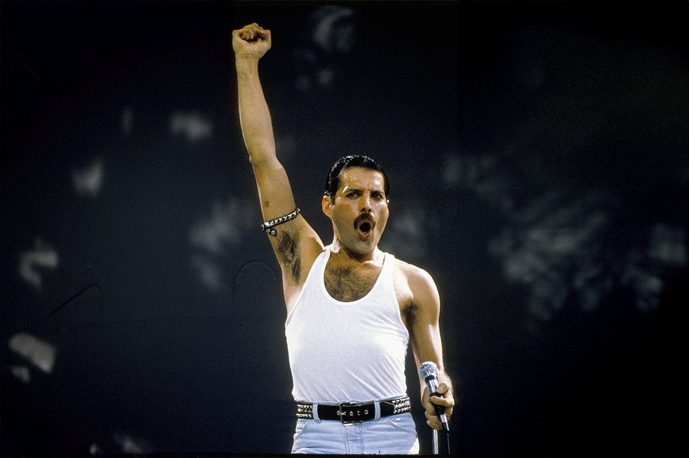 Freddie Mercury cumpliría hoy 77 años y así eran sus extravagantes fiestas