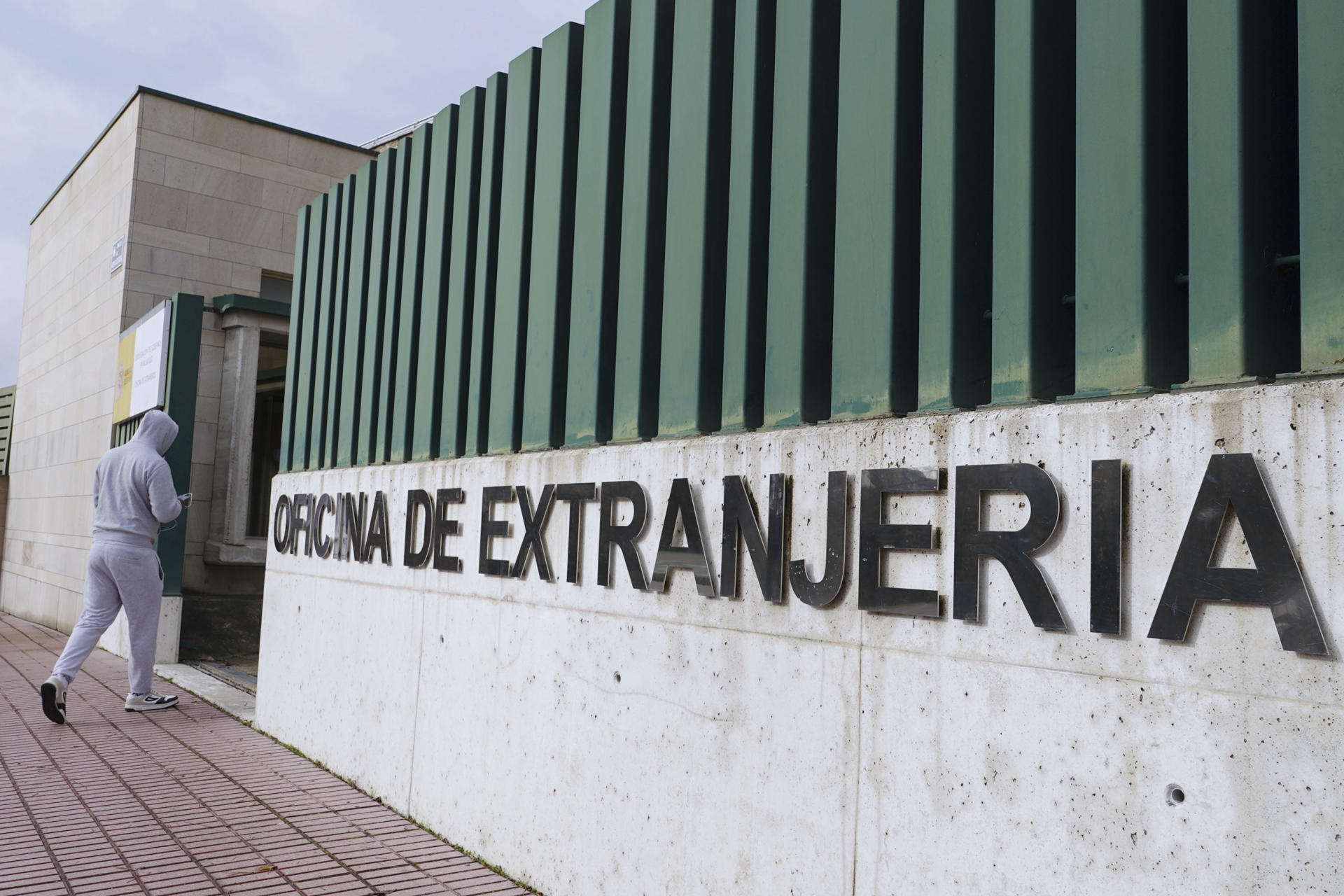 España regularizará de forma exprés a migrantes: los colombianos resultarán beneficiados
