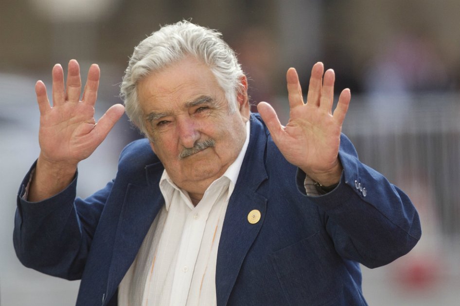 Mujica defiende al vicepresidente Sednic, en la cuerda floja por corrupción