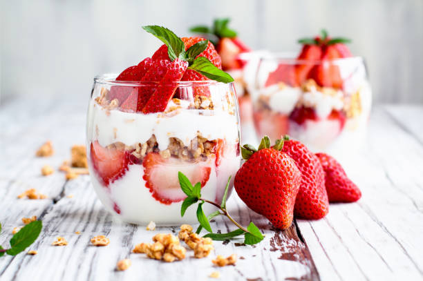 “Parfait” de yogur y fresas