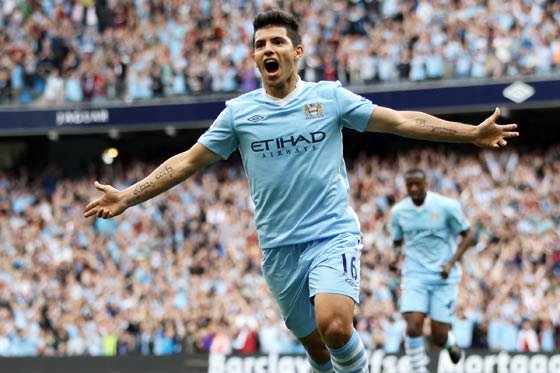Agüero da la victoria a Manchester City sobre Tottenham