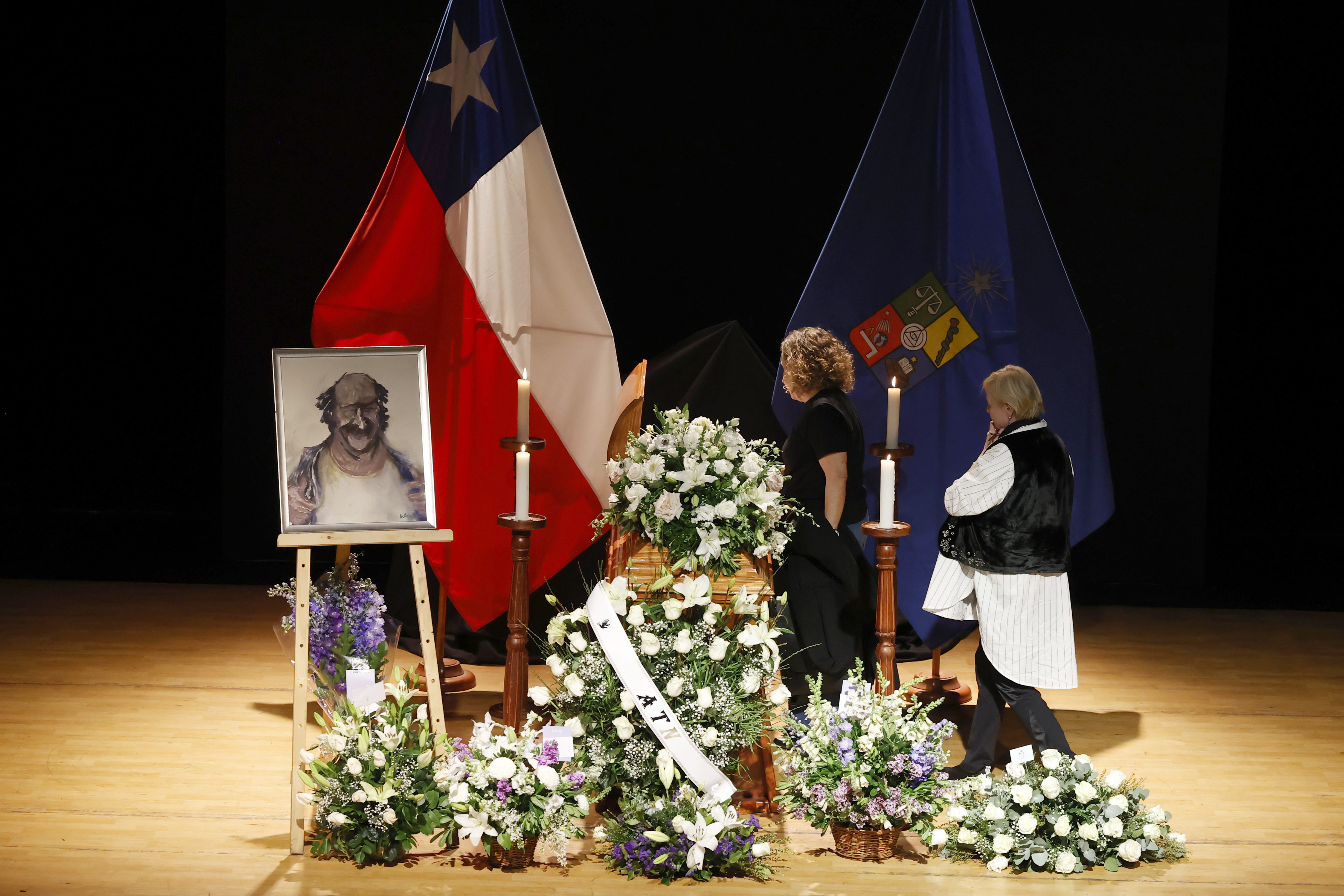 Murió a los 83 años el escritor chileno Antonio Skármeta
