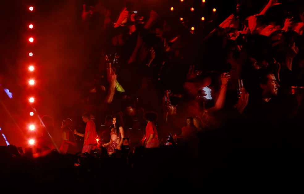 Dua Lipa Concierto en Bogotá 2022 CROMOS