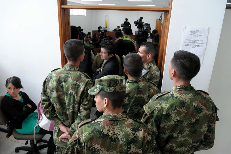 Los miembros de la fuerza pública condenados que respaldan la JEP
