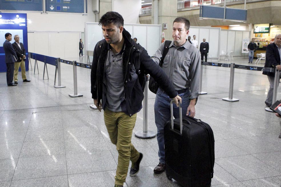 Periodista de caso Snowden acusa a policía británica de intimidación