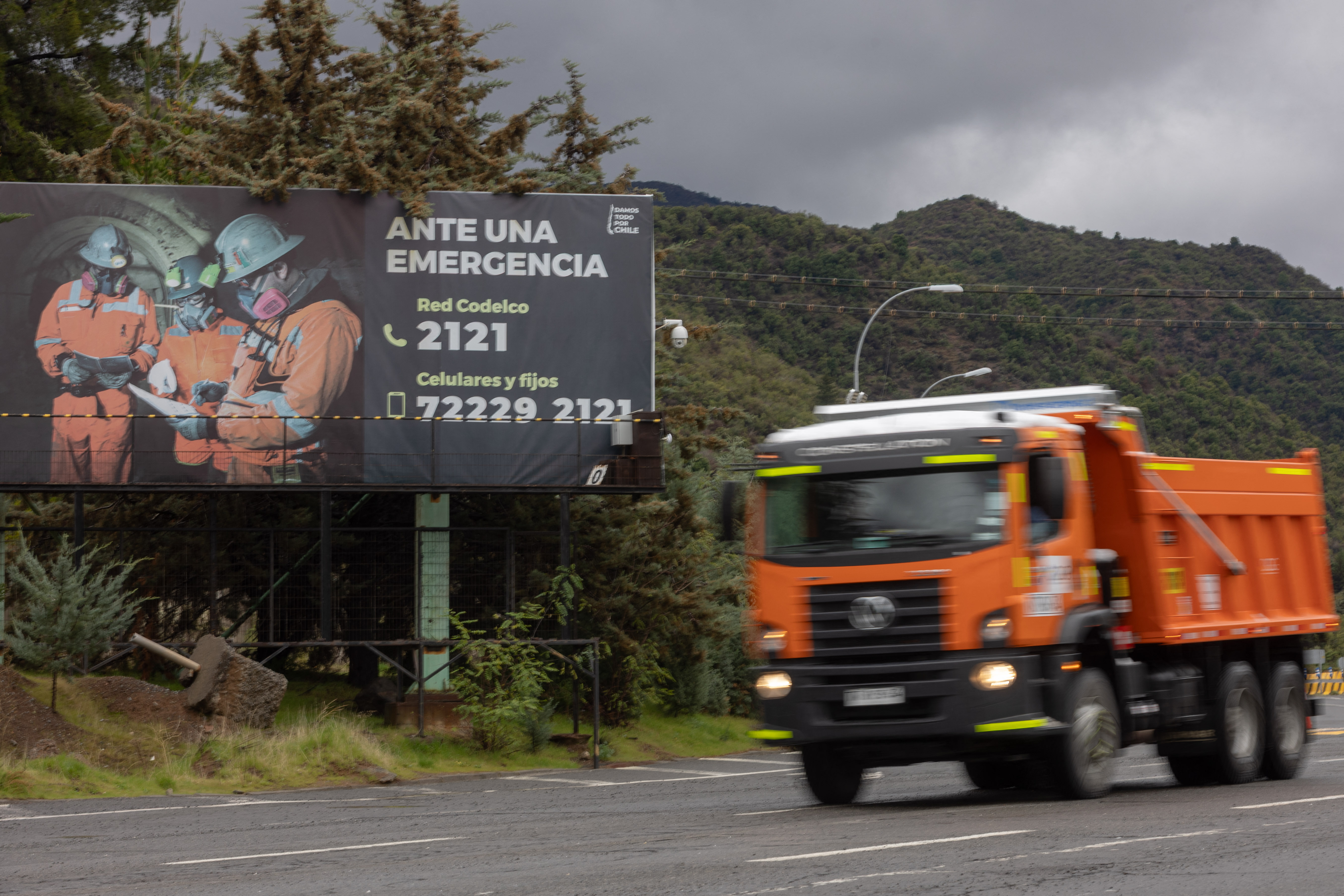Derrumbe en mina de Chile pasa a tragedia: todos los cinco mineros murieron