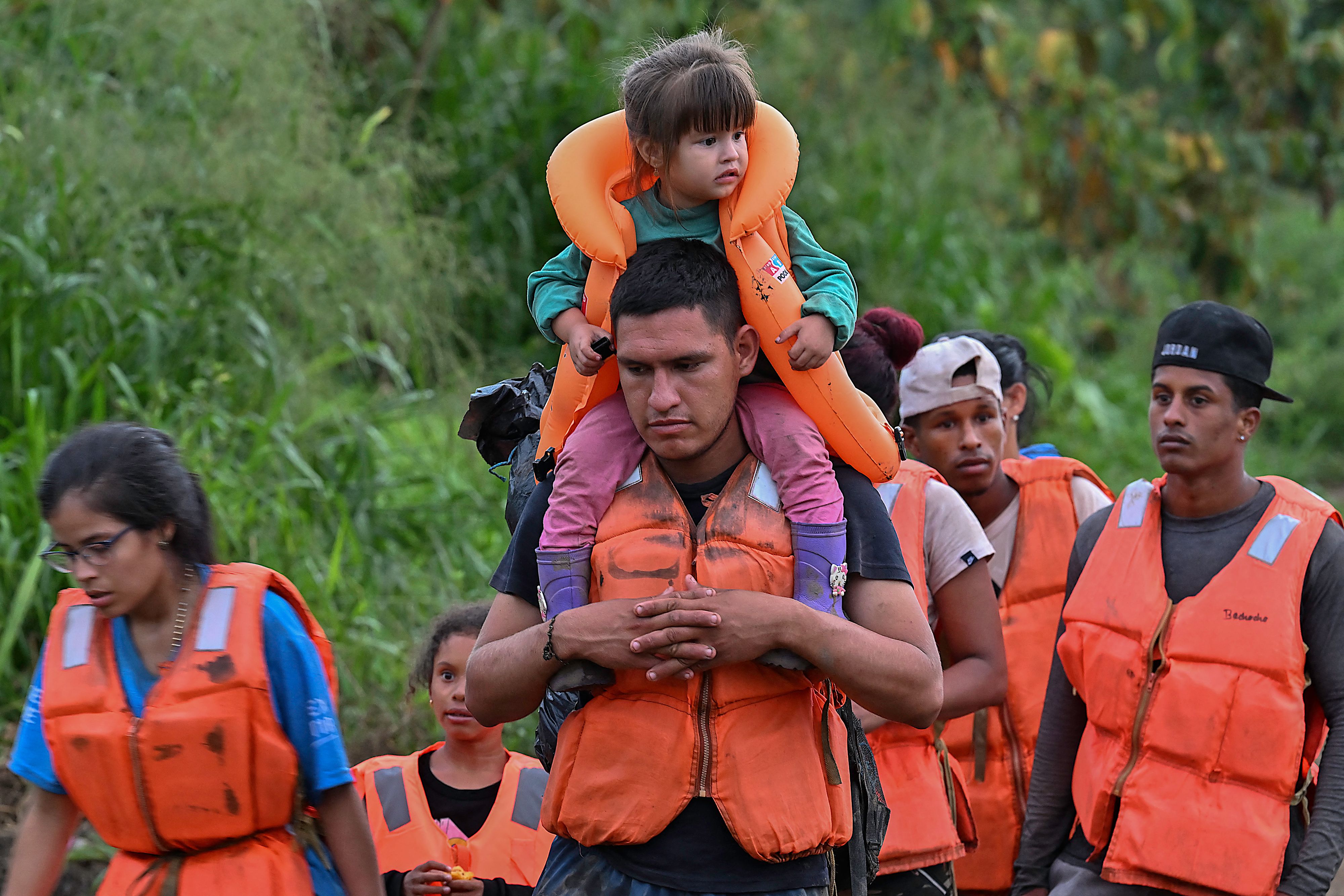 Decisión de Trump deja sin abogado a unos 30.000 niños indocumentados
