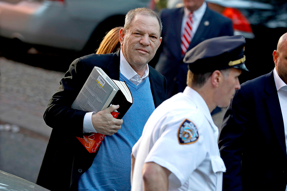 En imágenes: Harvey Weinstein se entrega a la Policía de Nueva York