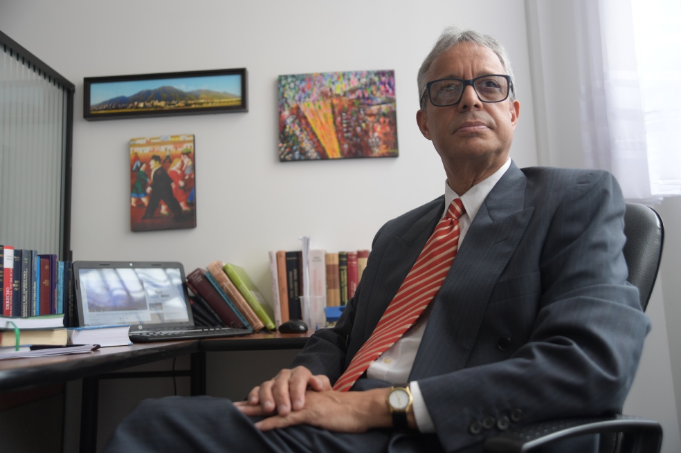 “Los jueces en Colombia deben defender su independencia”: magistrado Oliveros Navarro