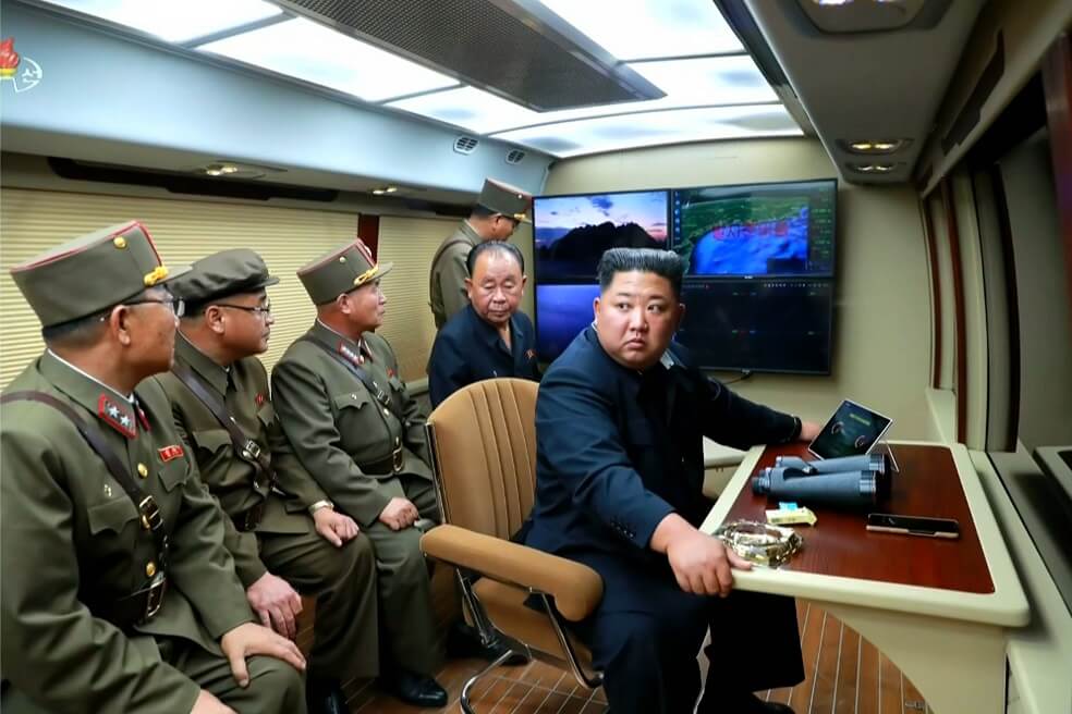 “Kim no quiere decepcionarme”, Trump resta importancia a misiles de Corea del Norte