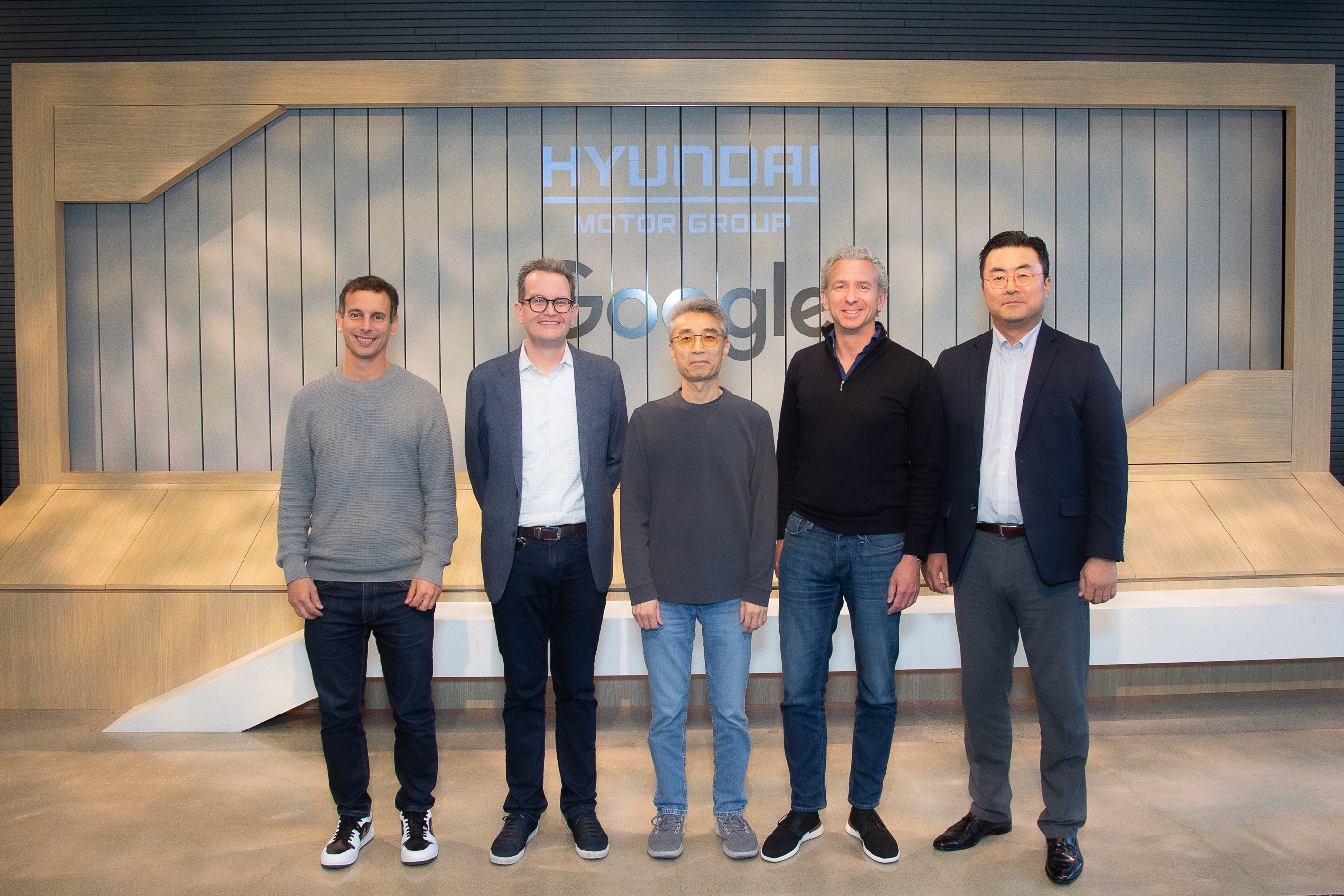 Hyundai y Google unen fuerzas para desarrollar carros controlados por software