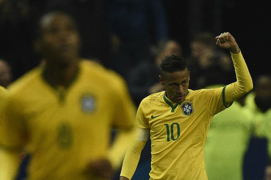 El fracaso del Mundial para Brasil quedó en el olvido para Neymar