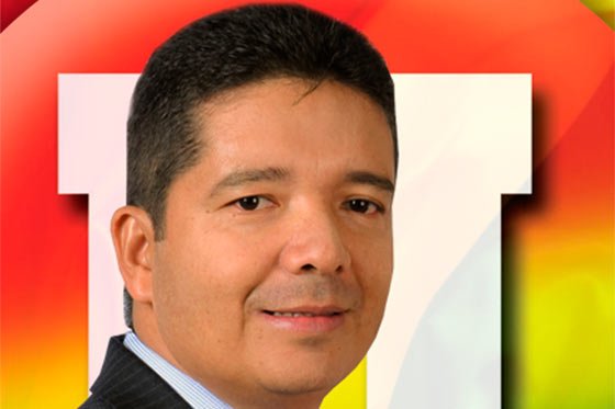 El congresista sacerdote Jaime Alonso Vásquez.