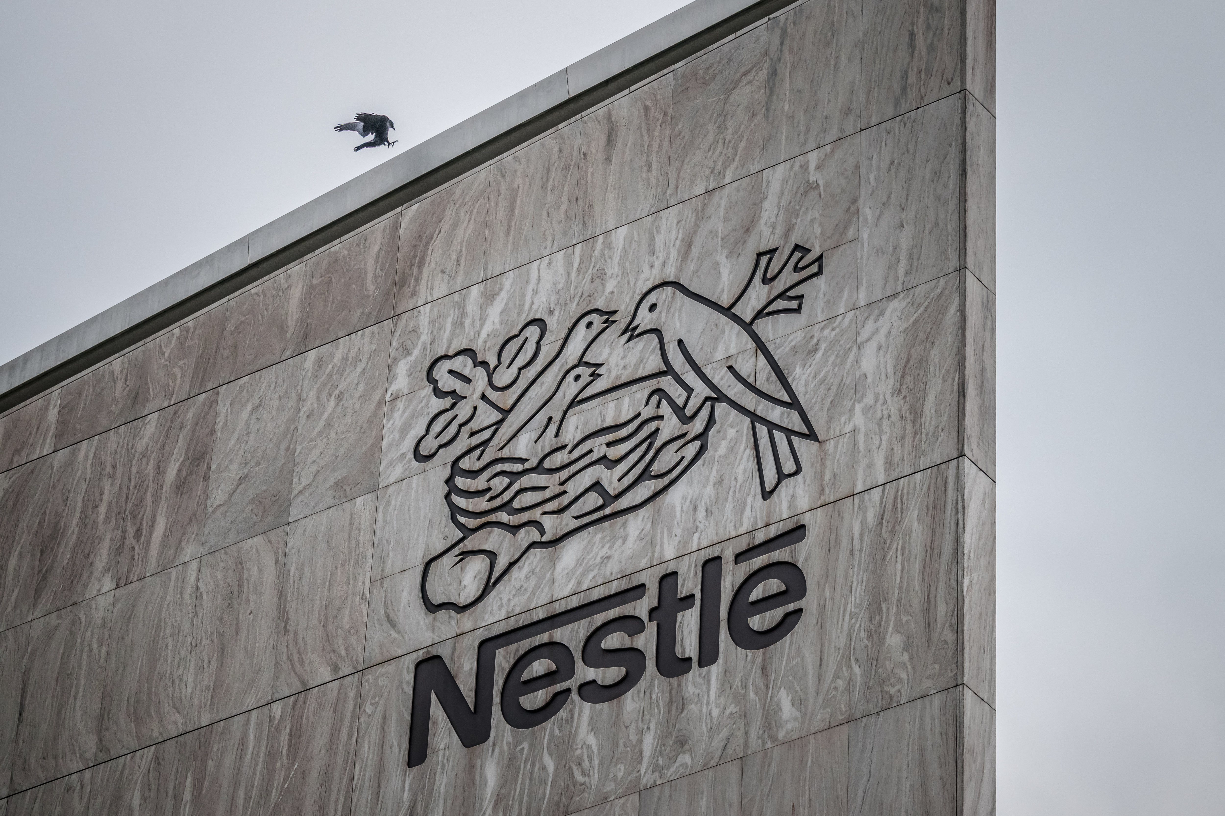 Nestlé anuncia el recorte de 16.000 empleos