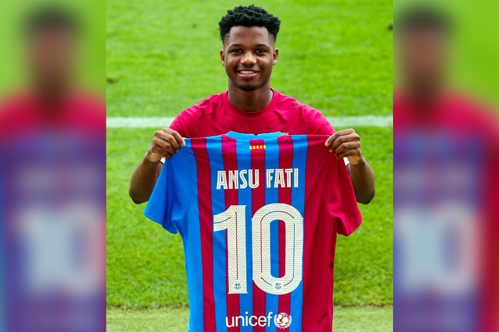 Ansu Fati, el heredero del 10 de Messi en Barcelona
