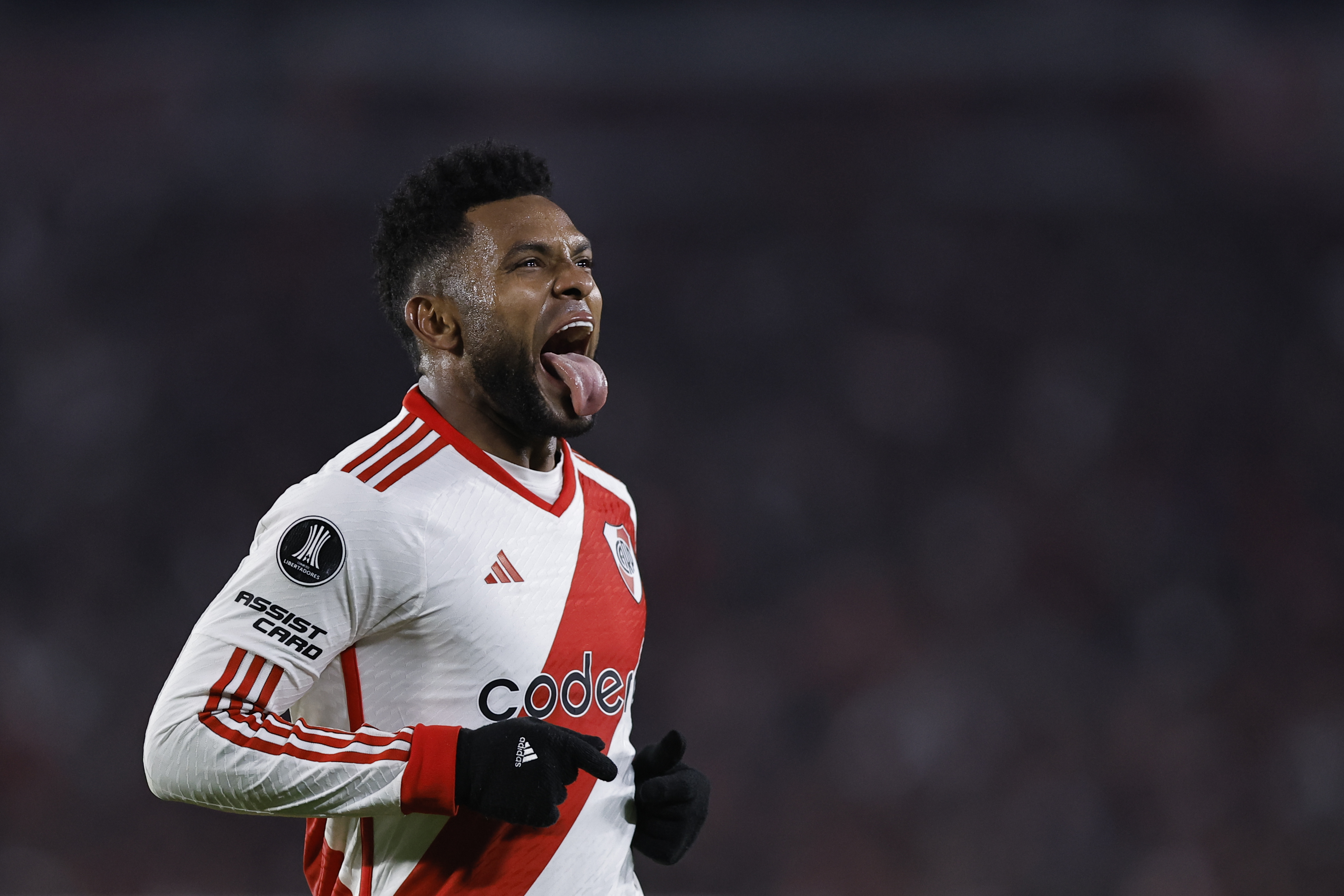 AMDEP1709. BUENOS AIRES (ARGENTINA), 14/05/2024.- Miguel Borja de River celebra un gol este martes, en un partido de la fase de grupos de la Copa Libertadores entre River Plate y Libertad en el estadio Monumental en Buenos Aires (Argentina). EFE/ Juan Ignacio Roncoroni