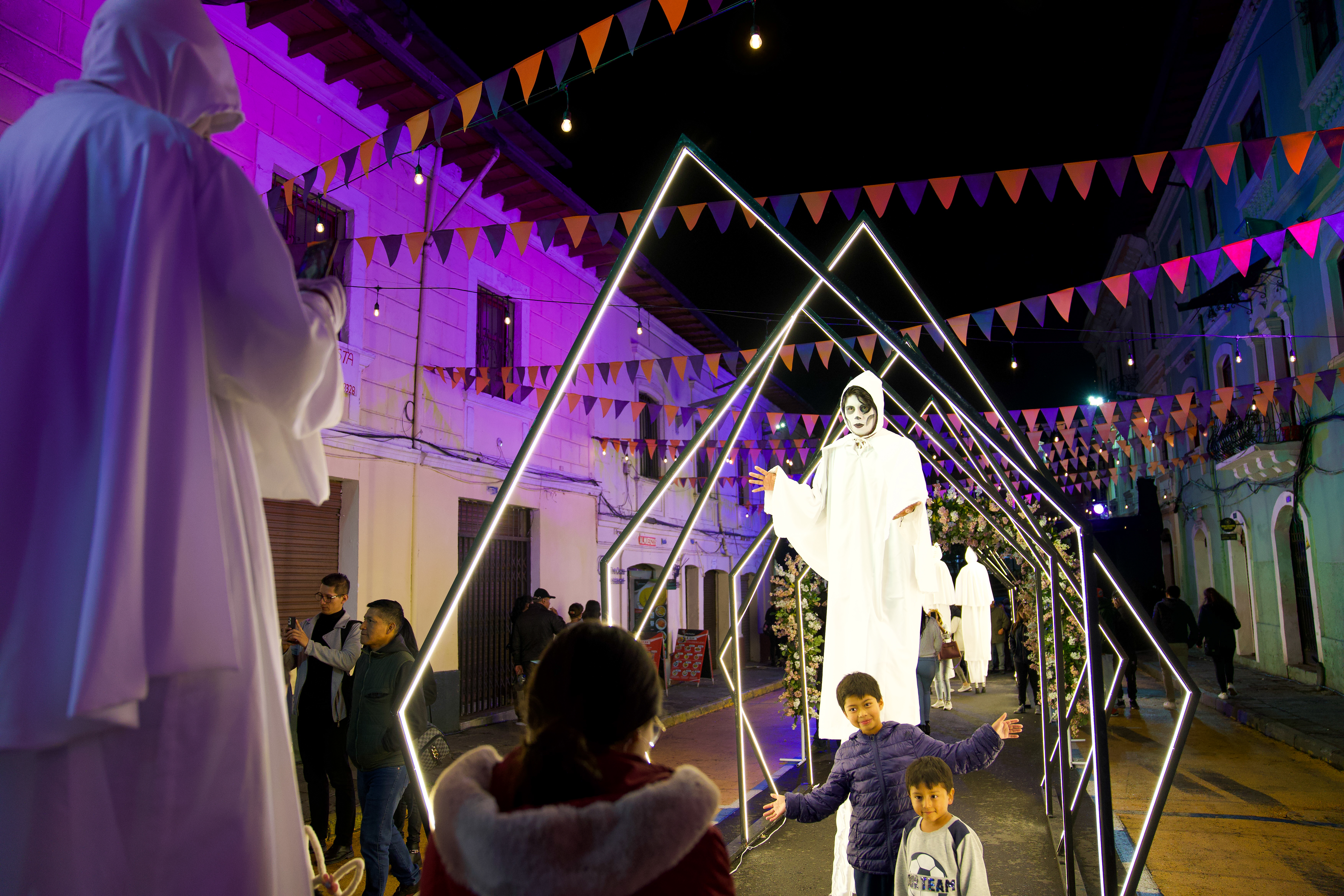 Así es el festival ‘Más allá de la vida’ que se celebra en Quito