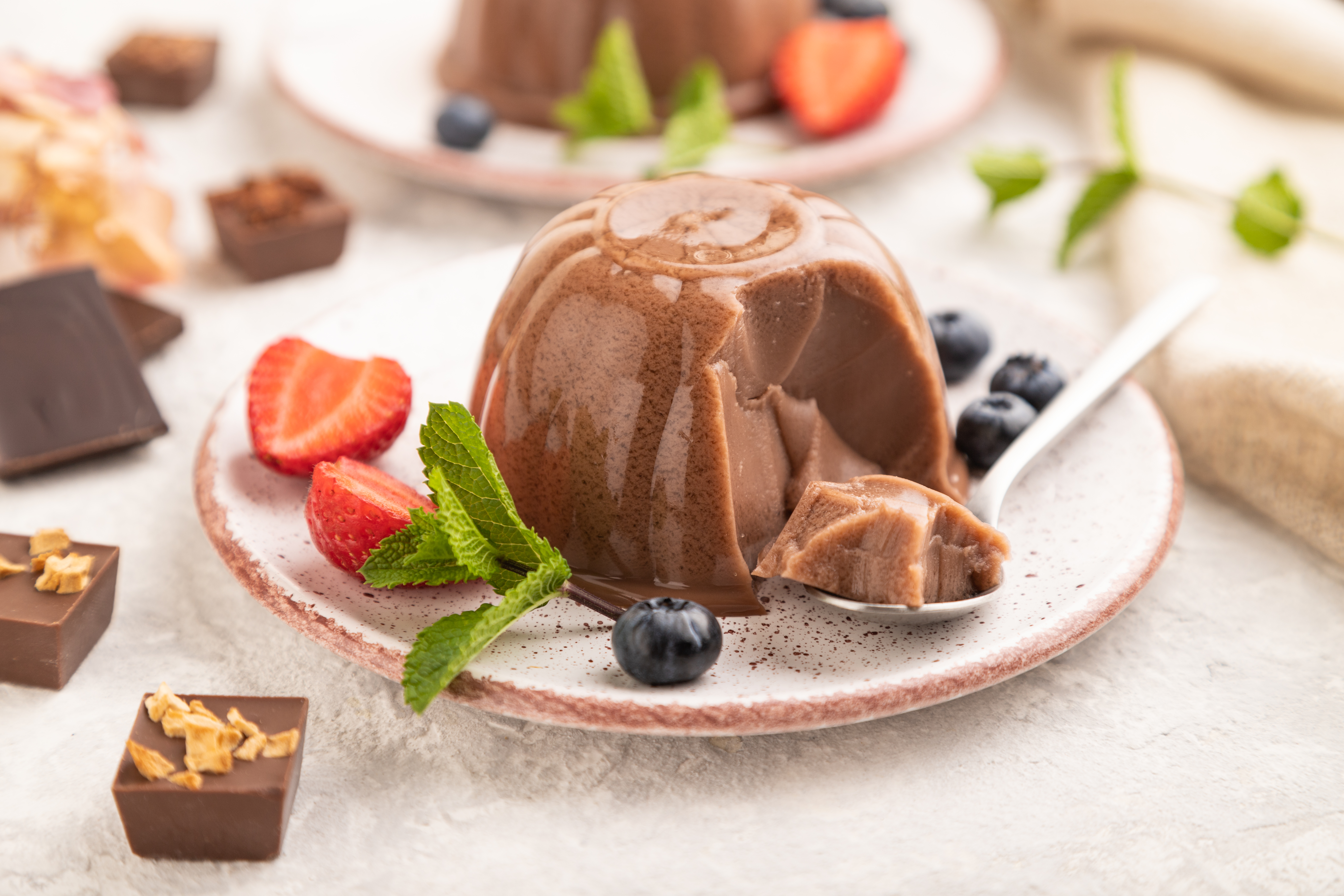 Postre de chocolate sin leche ni azúcar apto para intolerantes a la lactosa
