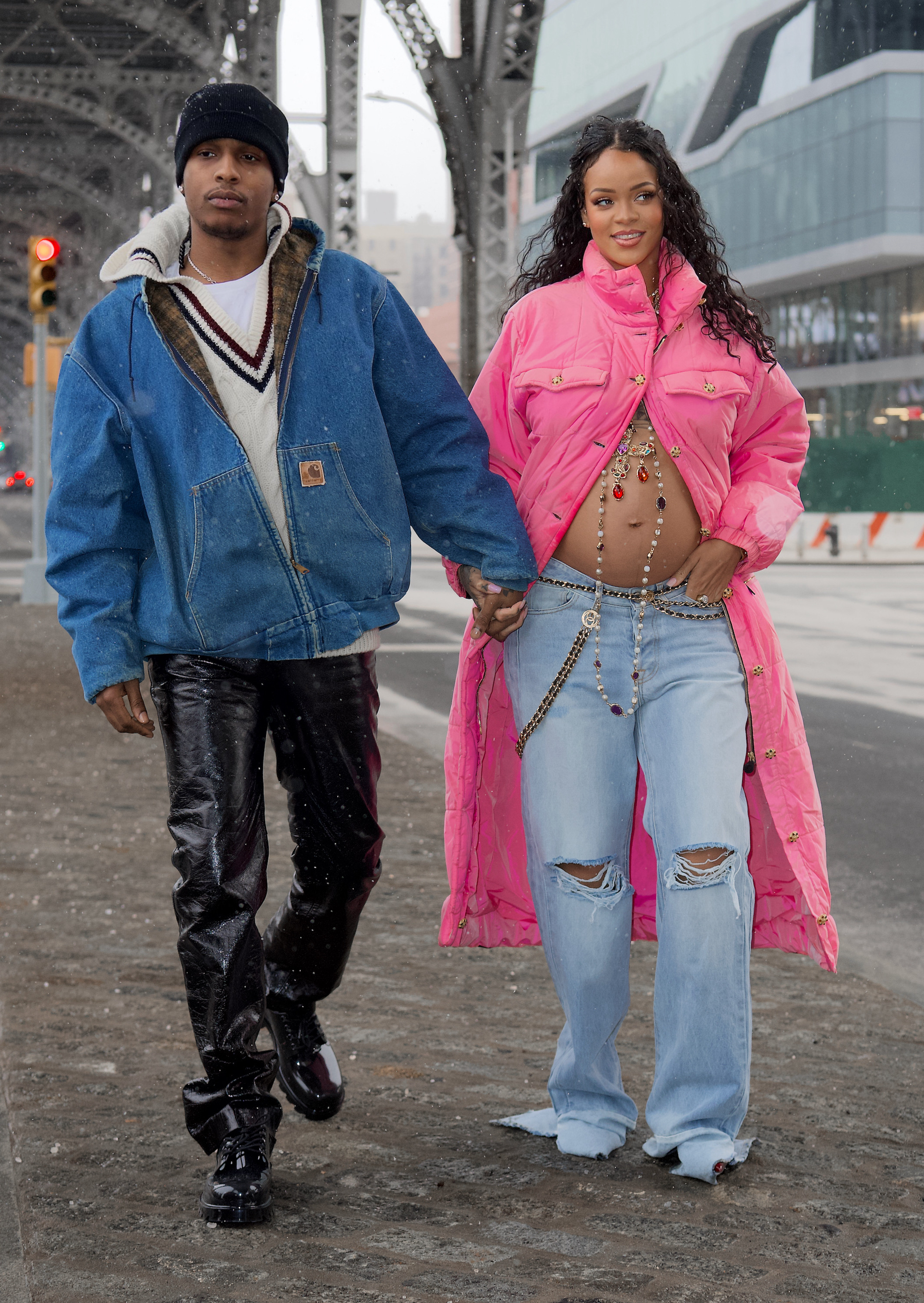 Rihanna espera su primer hijo