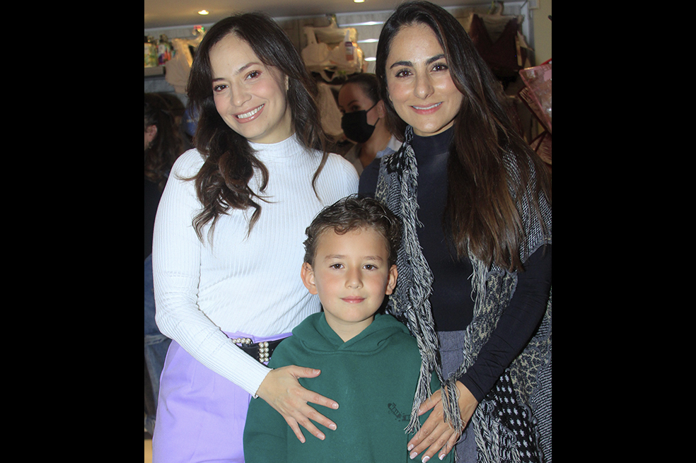 ANA JARABA -SALVADOR ORTEGA Y NARA Lanzamiento Tania