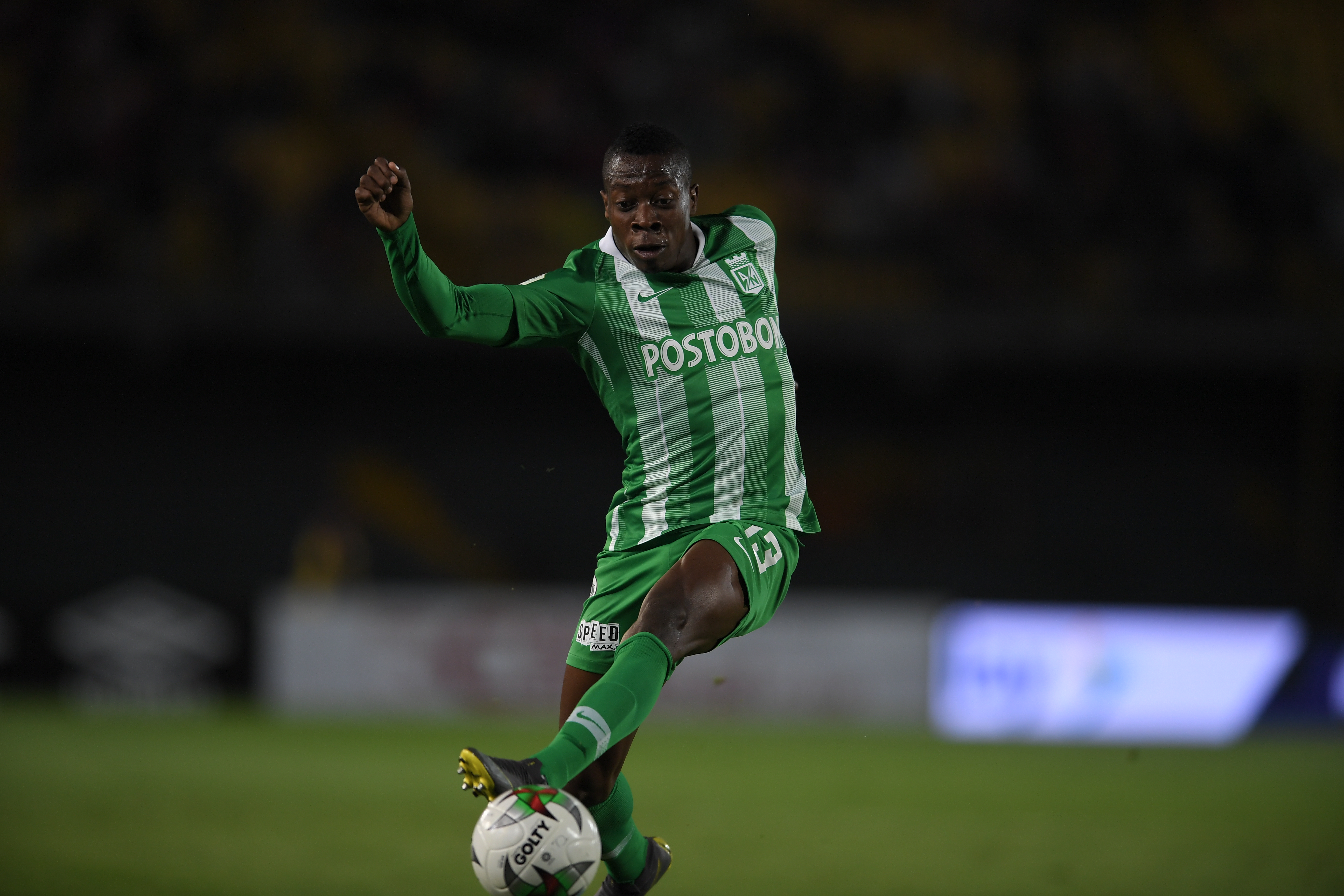 Helibelton Palacios jugará en el Elche de España