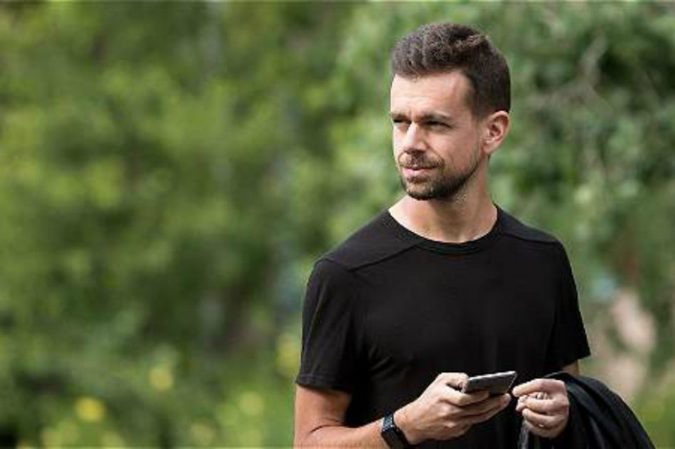 Twitter suspende por error la cuenta de su cofundador