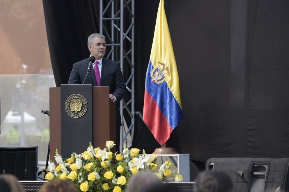 Duque pide a la SIC aplicar las más altas sanciones a las empresas corruptas