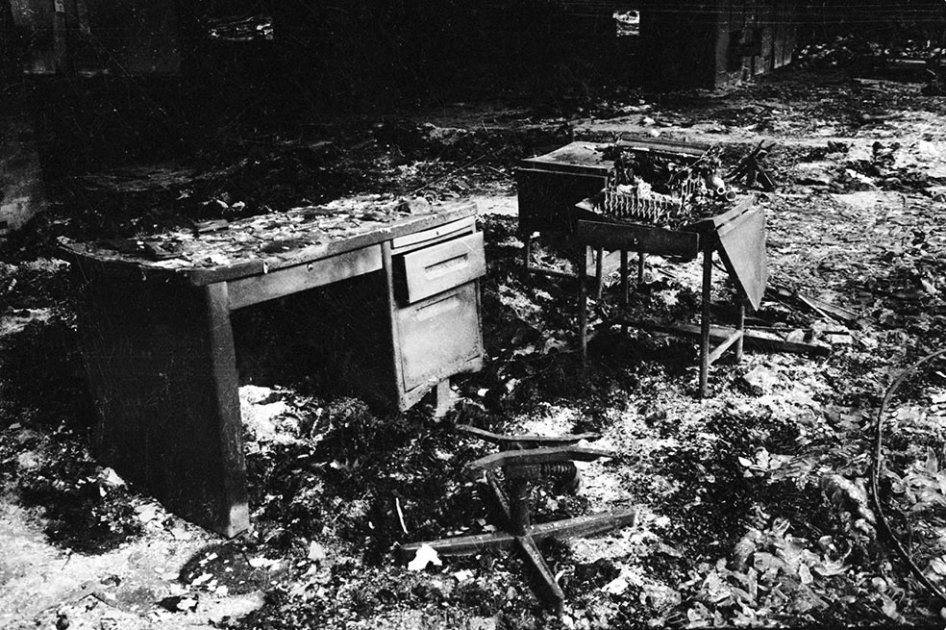 El fuego arrasó con buena parte del Palacio de Justicia. El rastro del holocausto fue la primera evidencia del horror.