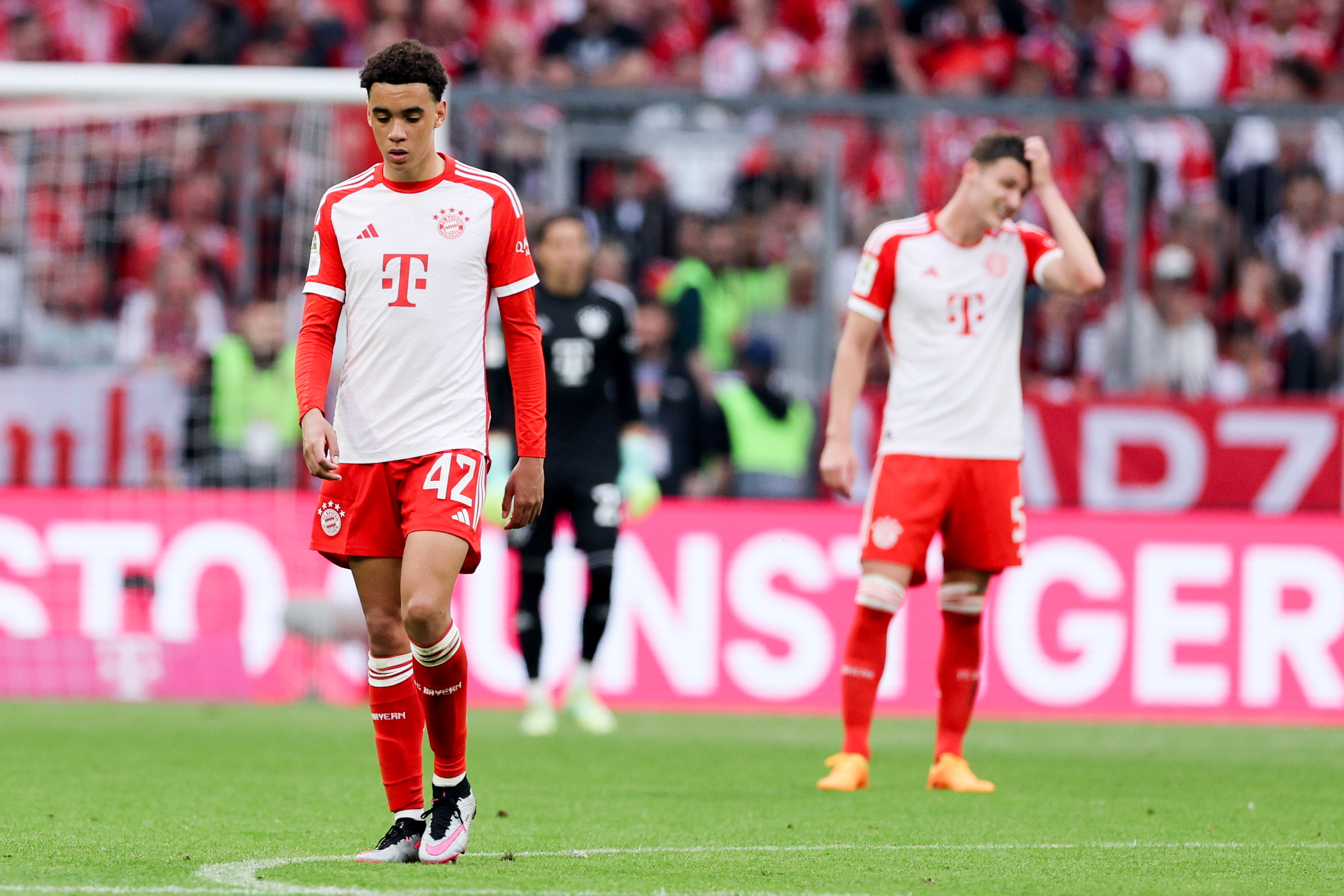 Bayern Múnich cayó y le hizo un regalo a Borussia Dortmund en la Bundesliga