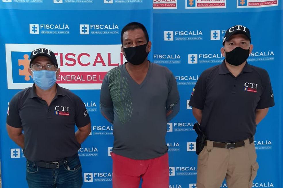 Fiscalía captura a profesor acusado de abusar a una niña de 10 años, en Amazonas