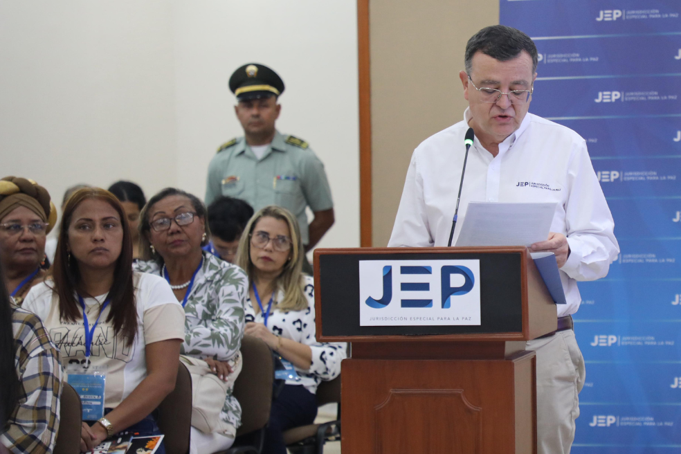 El magistrado Alejandro Ramelli, presidente de la JEP, abrió la audiencia de verificación que se desarrolla en Valledupar (Cesar).
