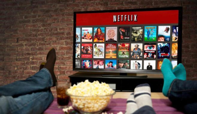 Apple debería comprar Netflix, recomiendan analistas